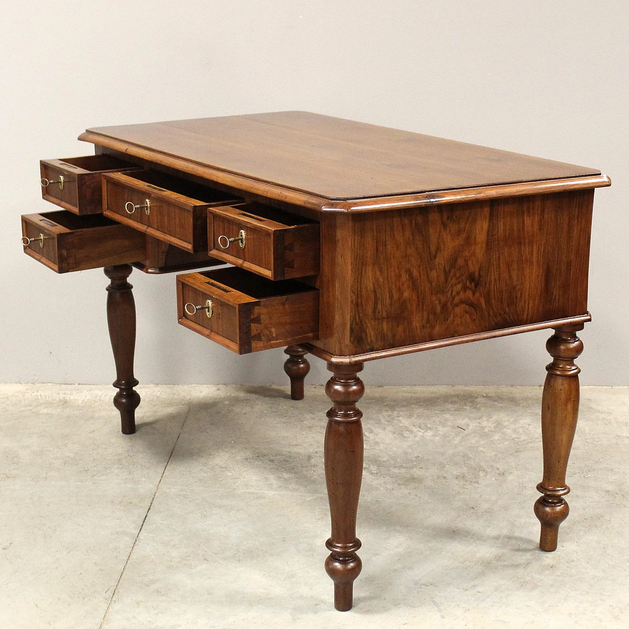 Louis Philippe Lombard solid walnut desk, 19th century 9