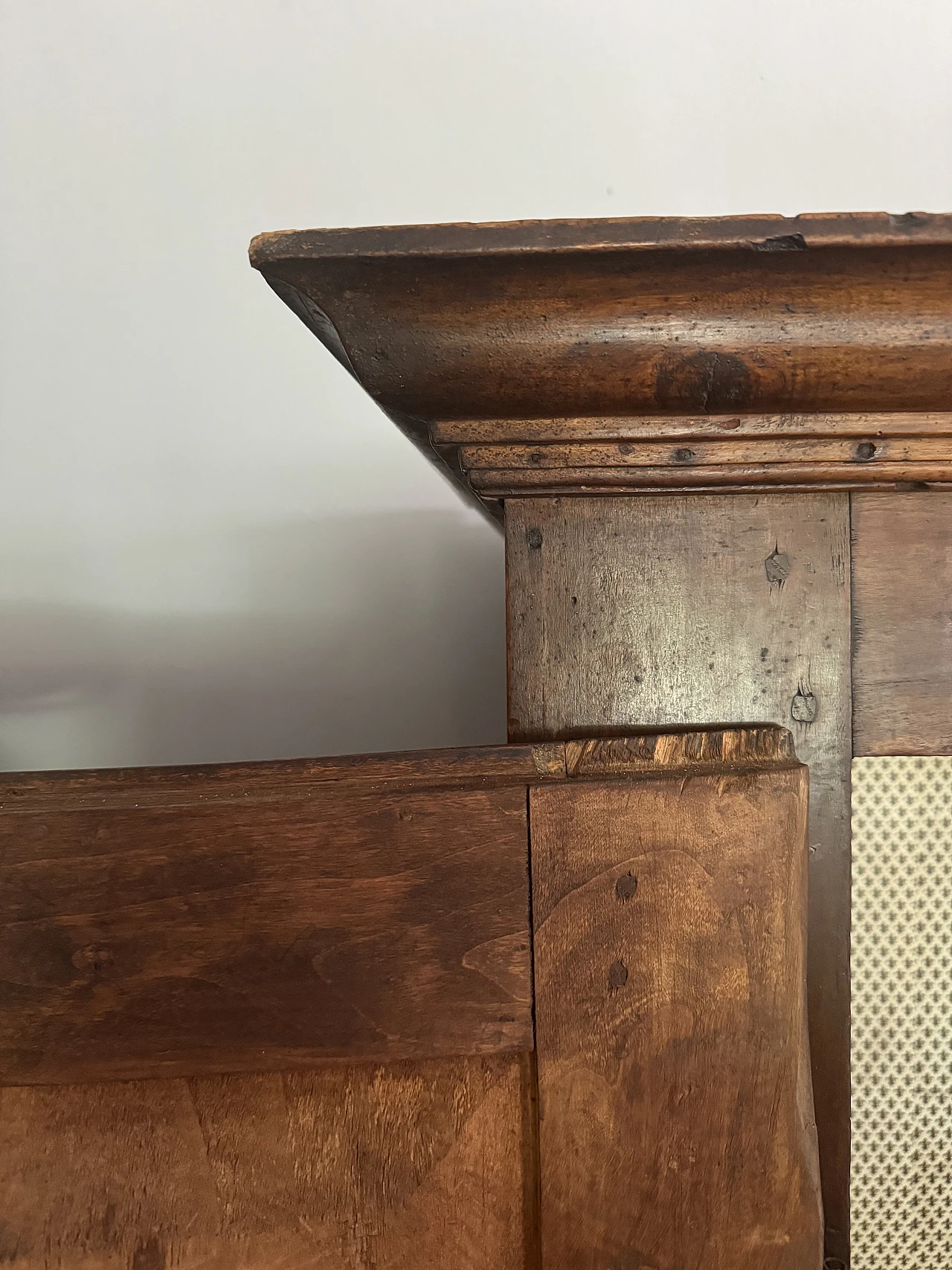 Piedmontese poplar cabinet, late 18th century 4