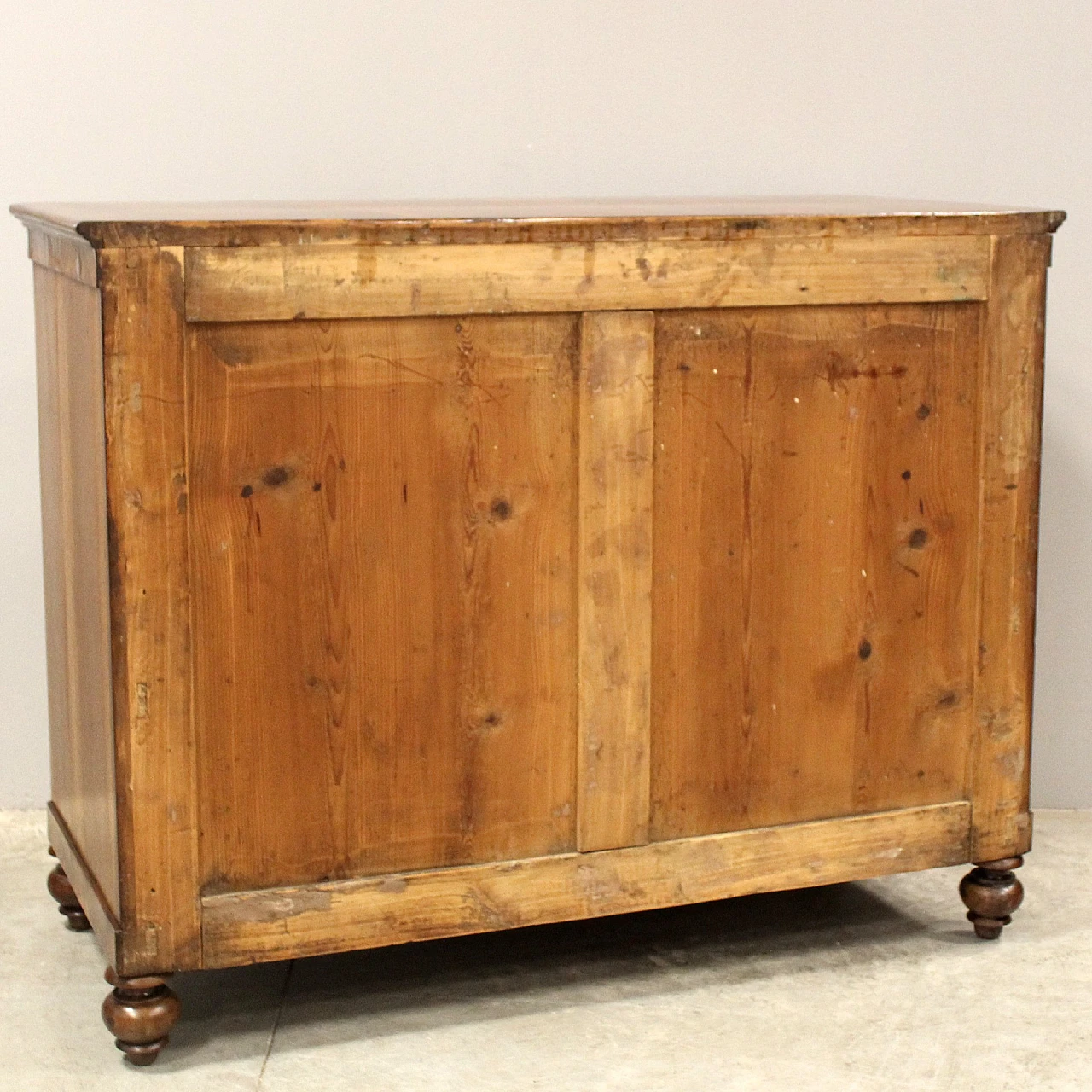 Credenza Luigi Filippo romagnola in noce, seconda metà dell'800 10