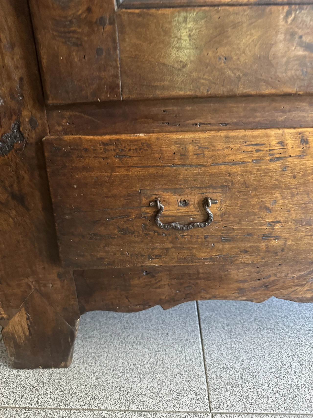 Piedmontese poplar cabinet, late 18th century 10