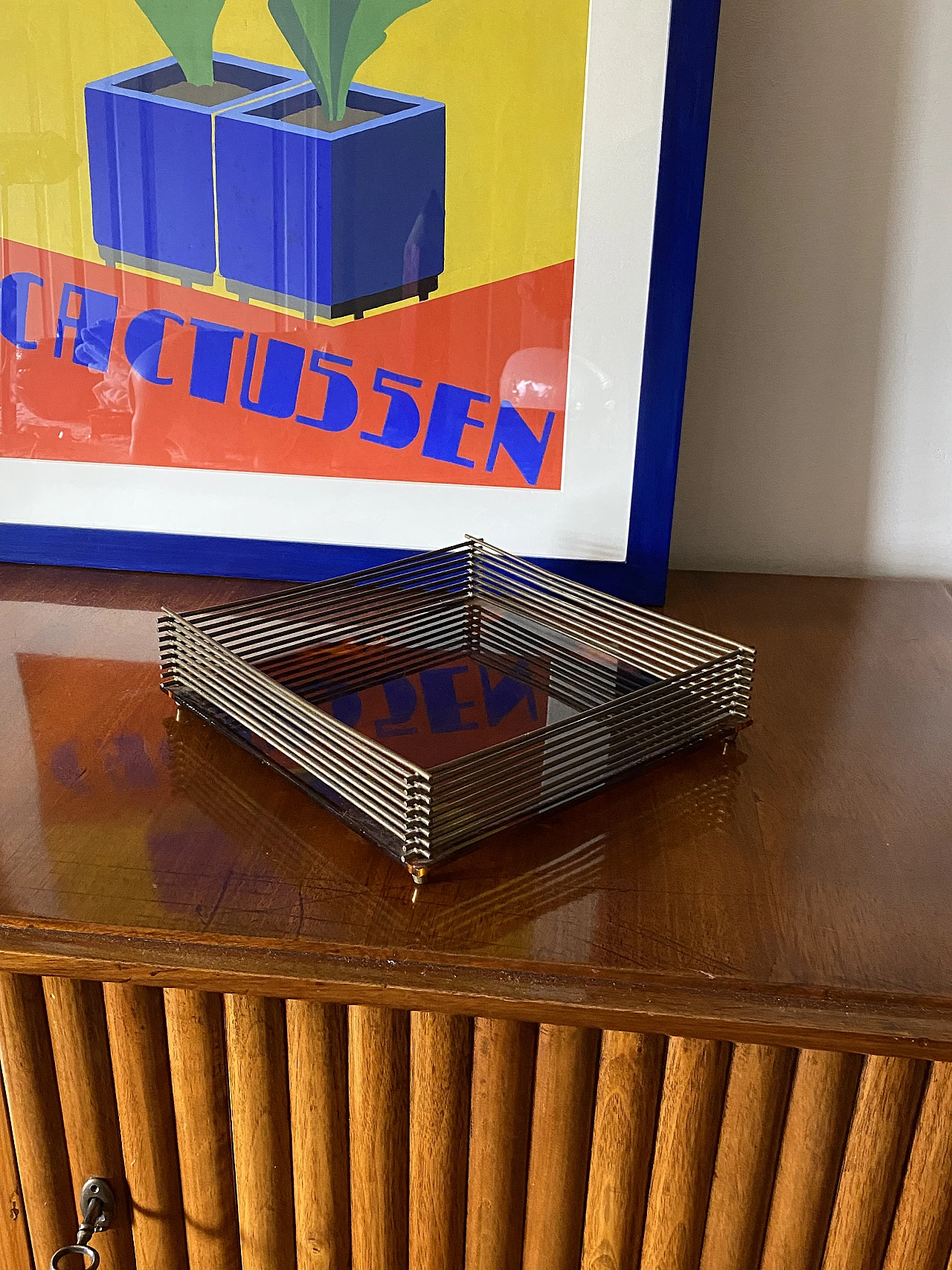 Hollywood Regency brass and tortoiseshell lucite tray, 1970s 3