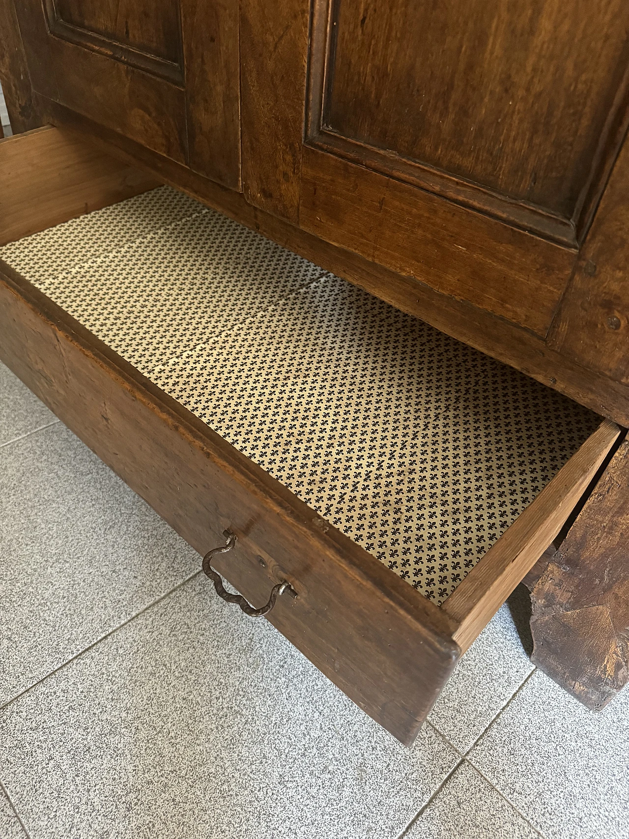 Piedmontese poplar cabinet, late 18th century 14