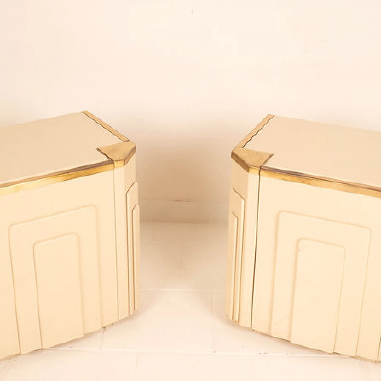 Pair of ivory lacquered wood and brass bedside tables, 1970s 9