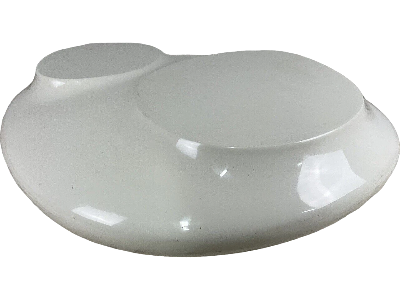 White fiberglass coffee table by Roche Bobois, 1970s 2