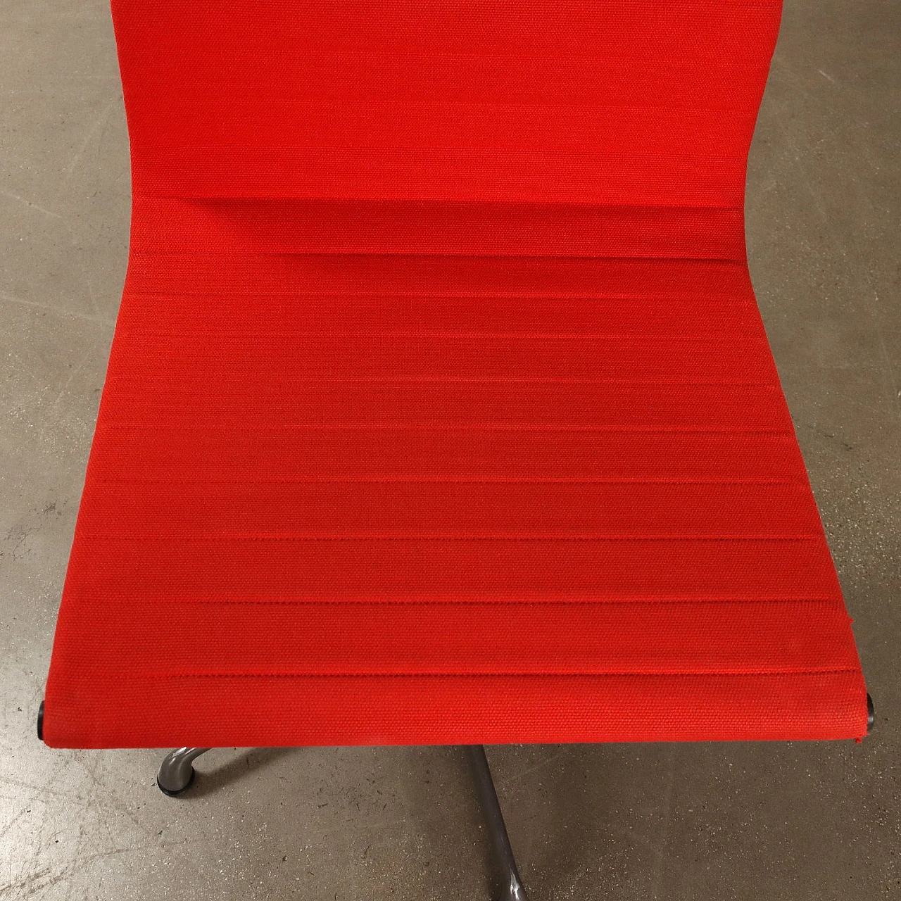 6 Swivel chairs in red fabric by Charles & Ray Eames for ICF, 1970s 4