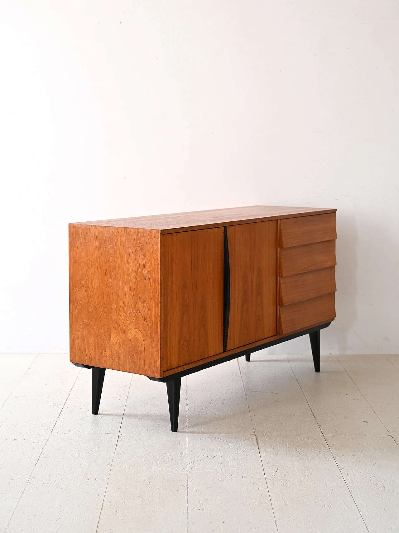 Credenza scandinava in teak con dettagli neri, anni '60 4