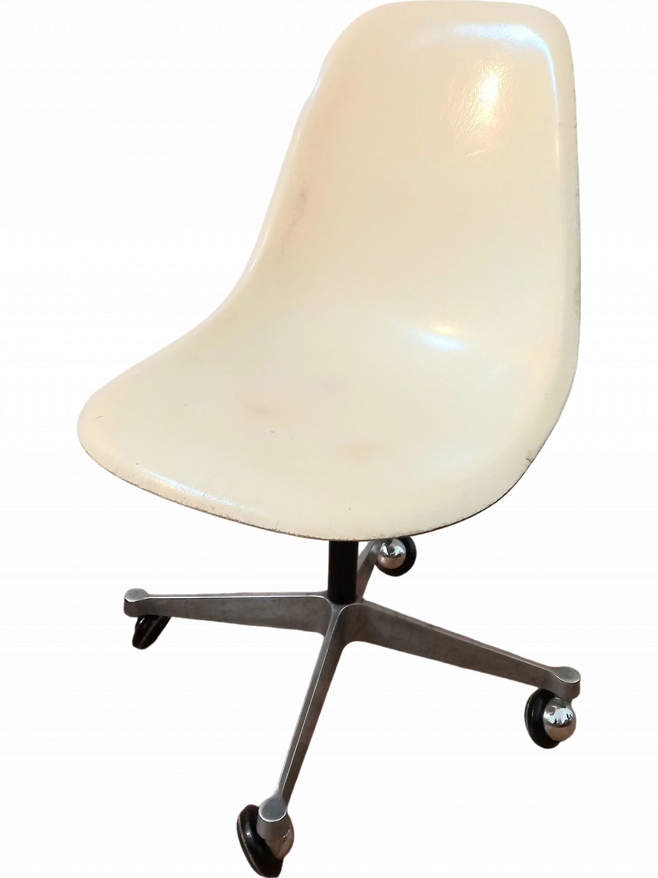 Sedia con rotelle di Charles e Ray Eames per Herman Miller, anni '70 8