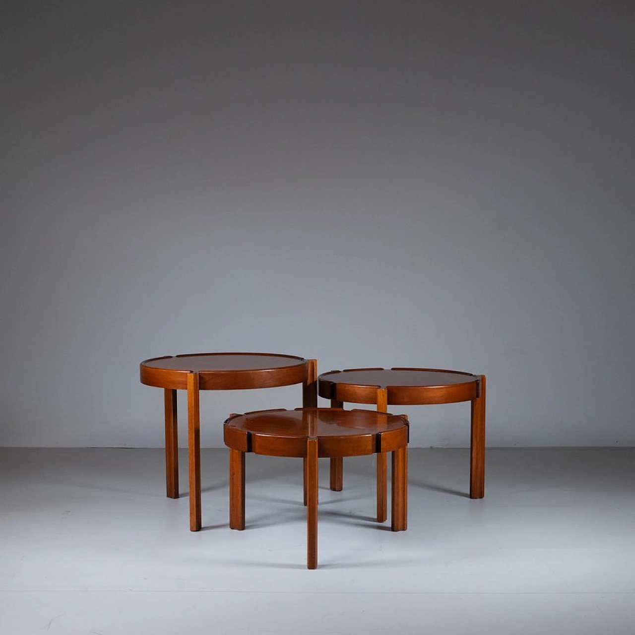 3 Interlocking wooden coffee tables, 1950s 1