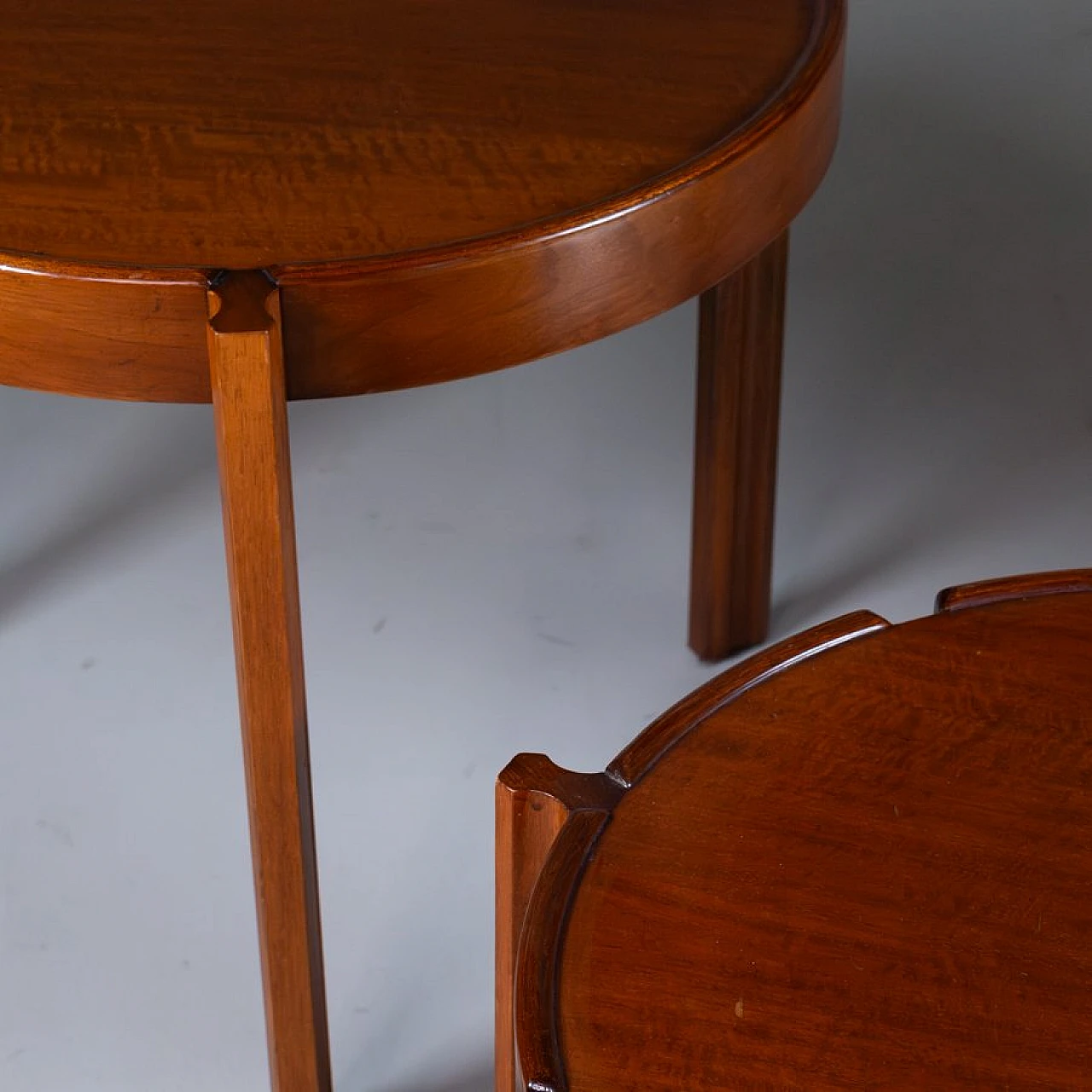 3 Interlocking wooden coffee tables, 1950s 9