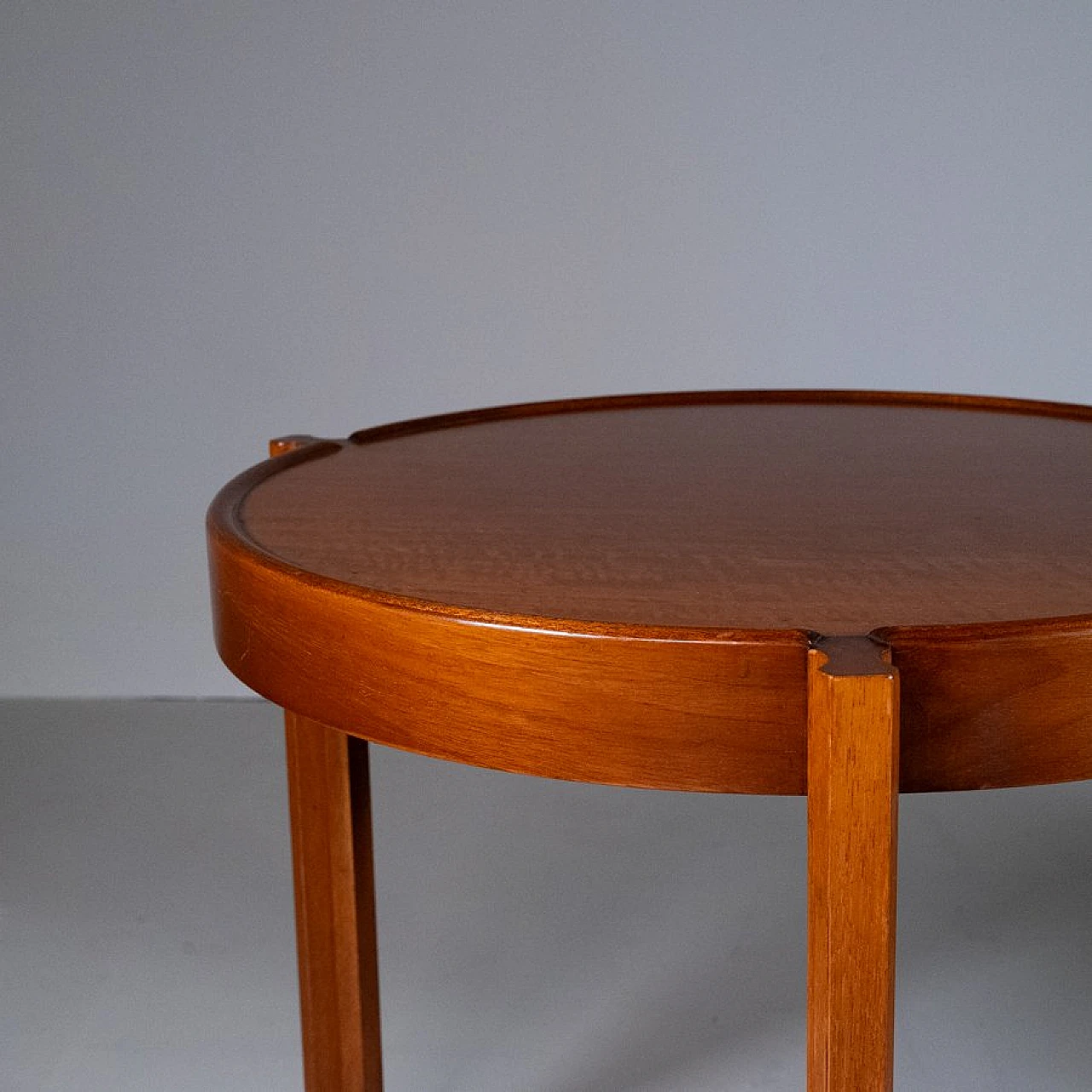 3 Interlocking wooden coffee tables, 1950s 11