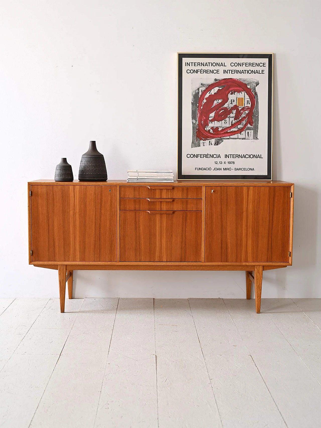 Credenza in teak e rovere con cassetti centrali e 2 ante, anni '60 2