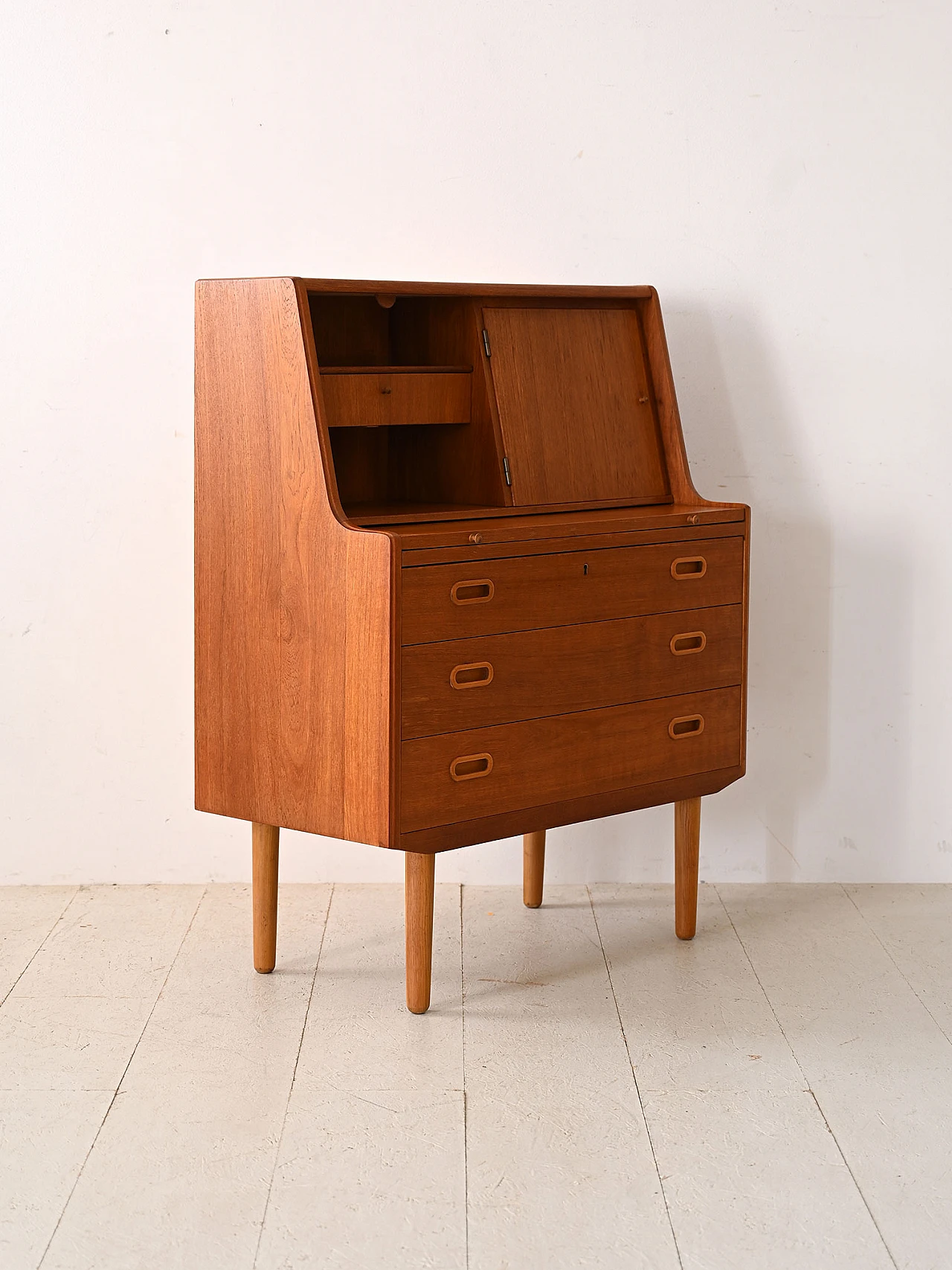 Secretaire danese in teak con scrittoio estraibile, anni '60 4