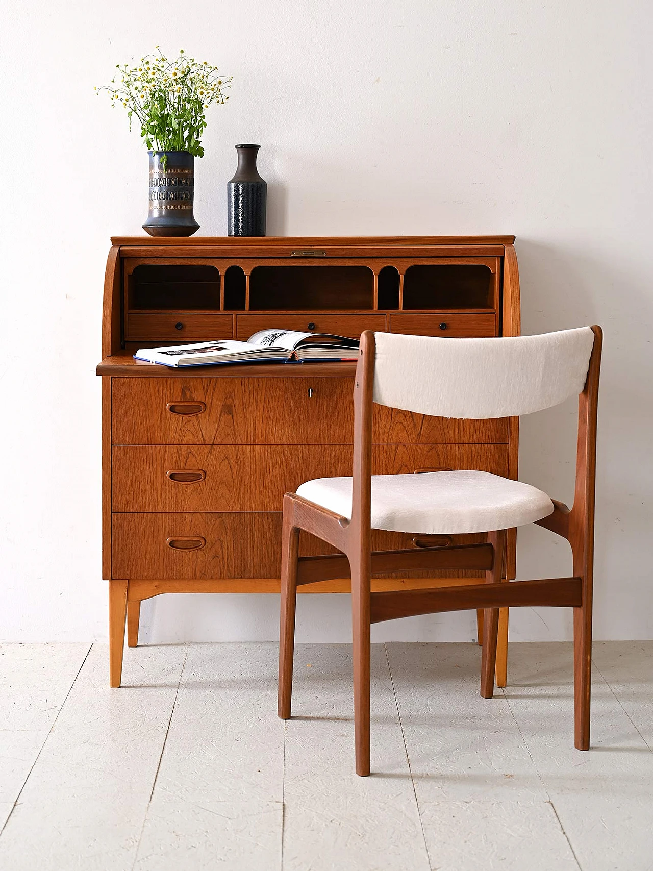 Secretaire scandinavo in teak, anni '60 1