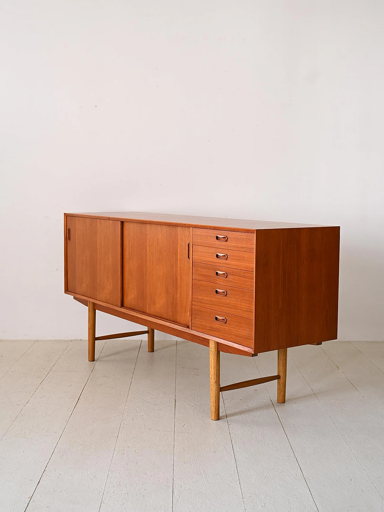 Credenza scandinava in teak e rovere con ante e cassetti, anni '60 6