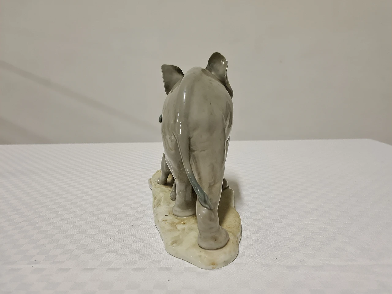 Porcelain elephant sculpture by Lladrò, 1960s 10