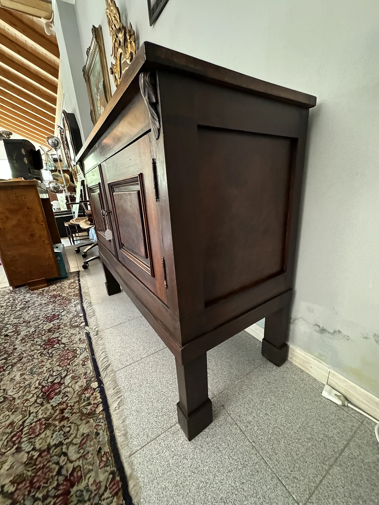 Empire style walnut sideboard, early 19th century 12