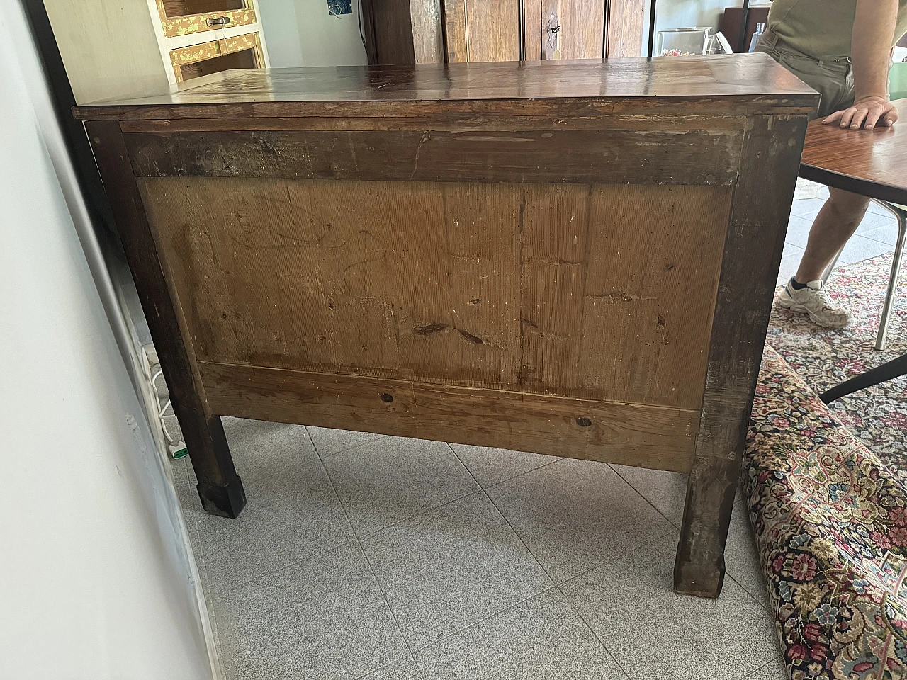 Empire style walnut sideboard, early 19th century 13