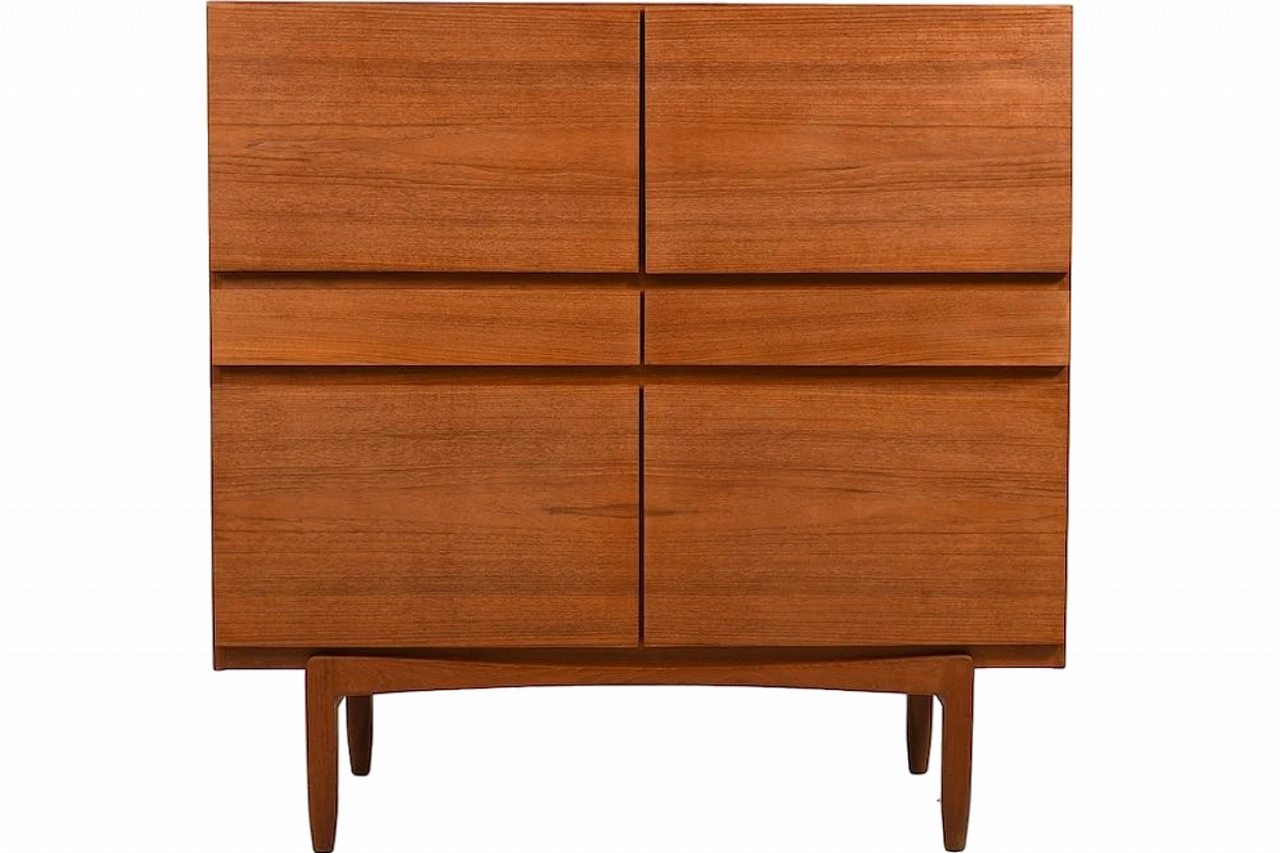 Credenza in teak con ante di I. Kofod-Larsen per Faarup, anni '60 10