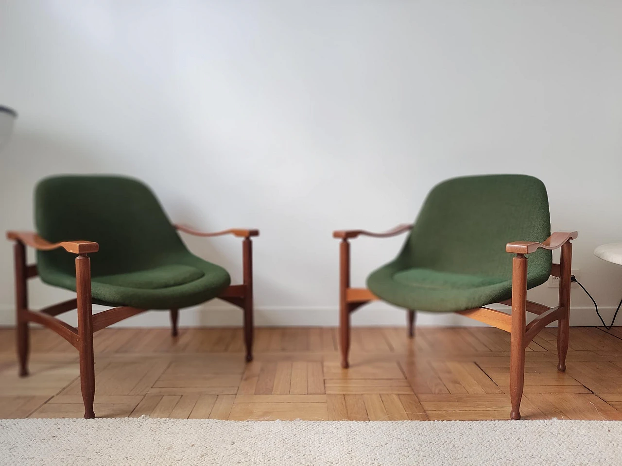 Pair of wooden Tiki Arm chairs by Busnelli, 1960s 1