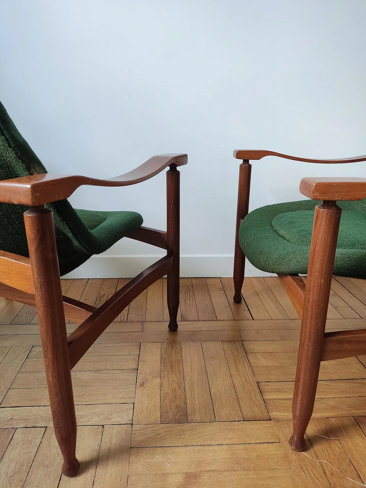 Pair of wooden Tiki Arm chairs by Busnelli, 1960s 6