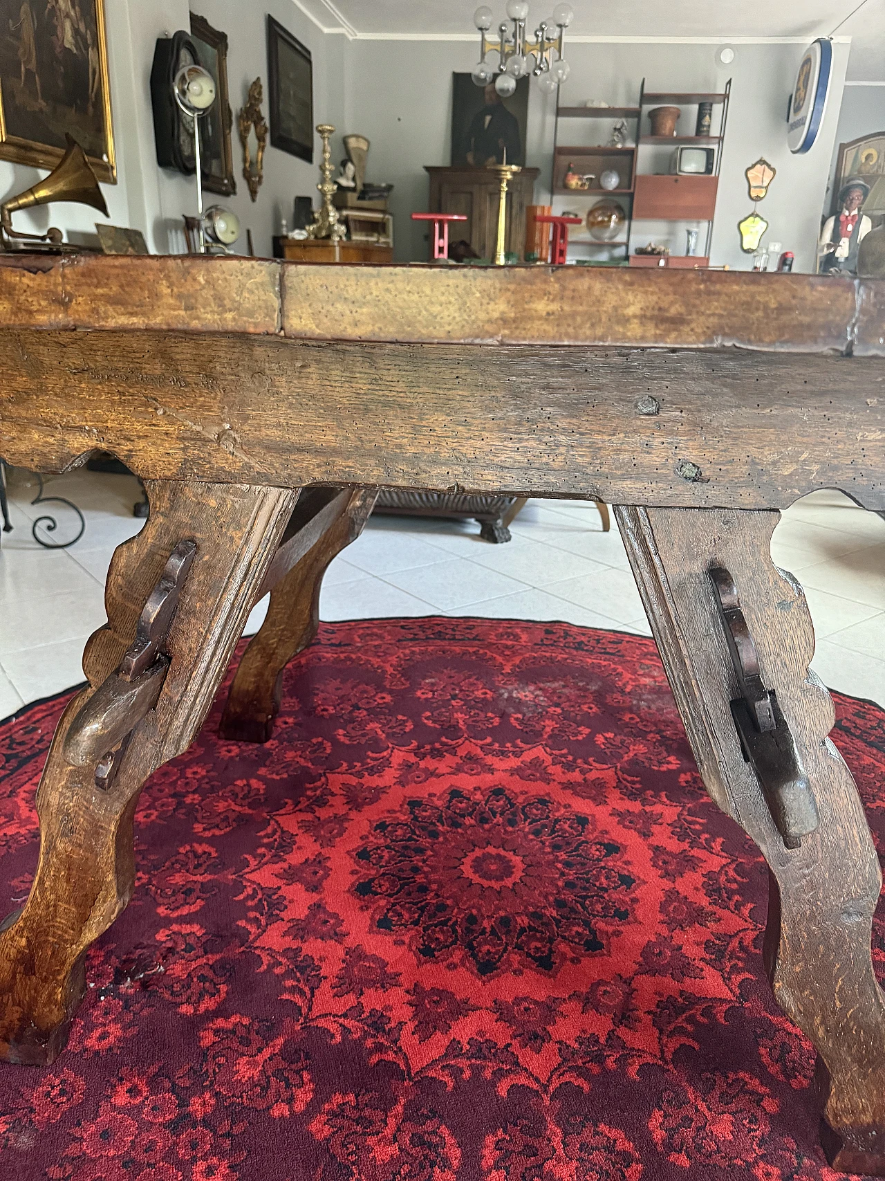 Trestle table in walnut & chestnut wood, 17th century 7