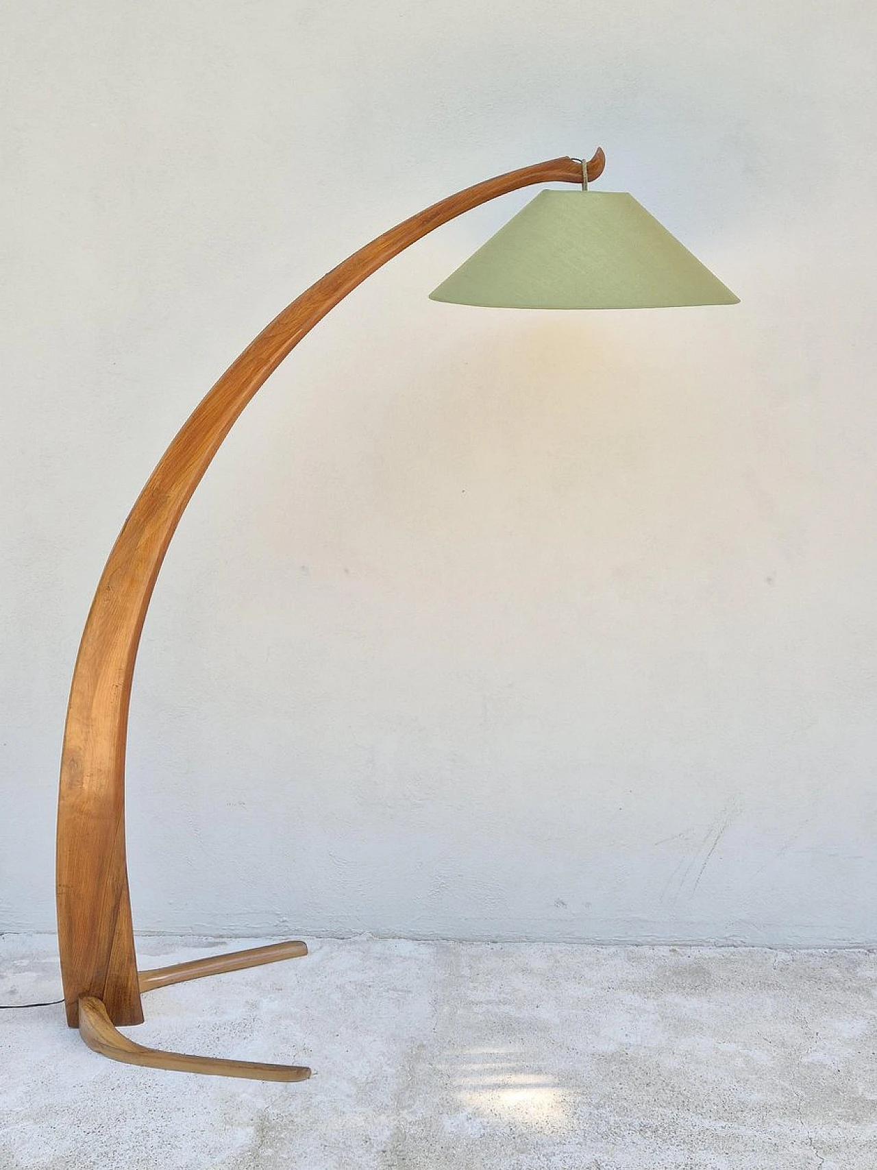 Arc floor lamp with cherry wood structure & fabric lampshade, 1940s 1