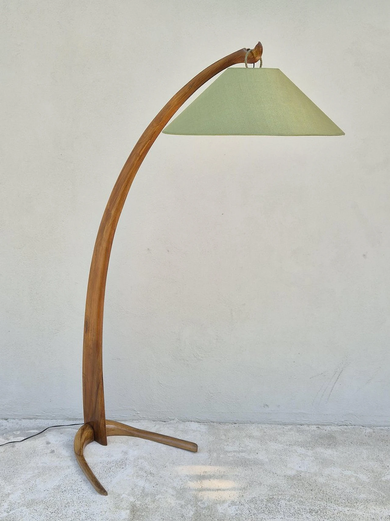 Arc floor lamp with cherry wood structure & fabric lampshade, 1940s 3