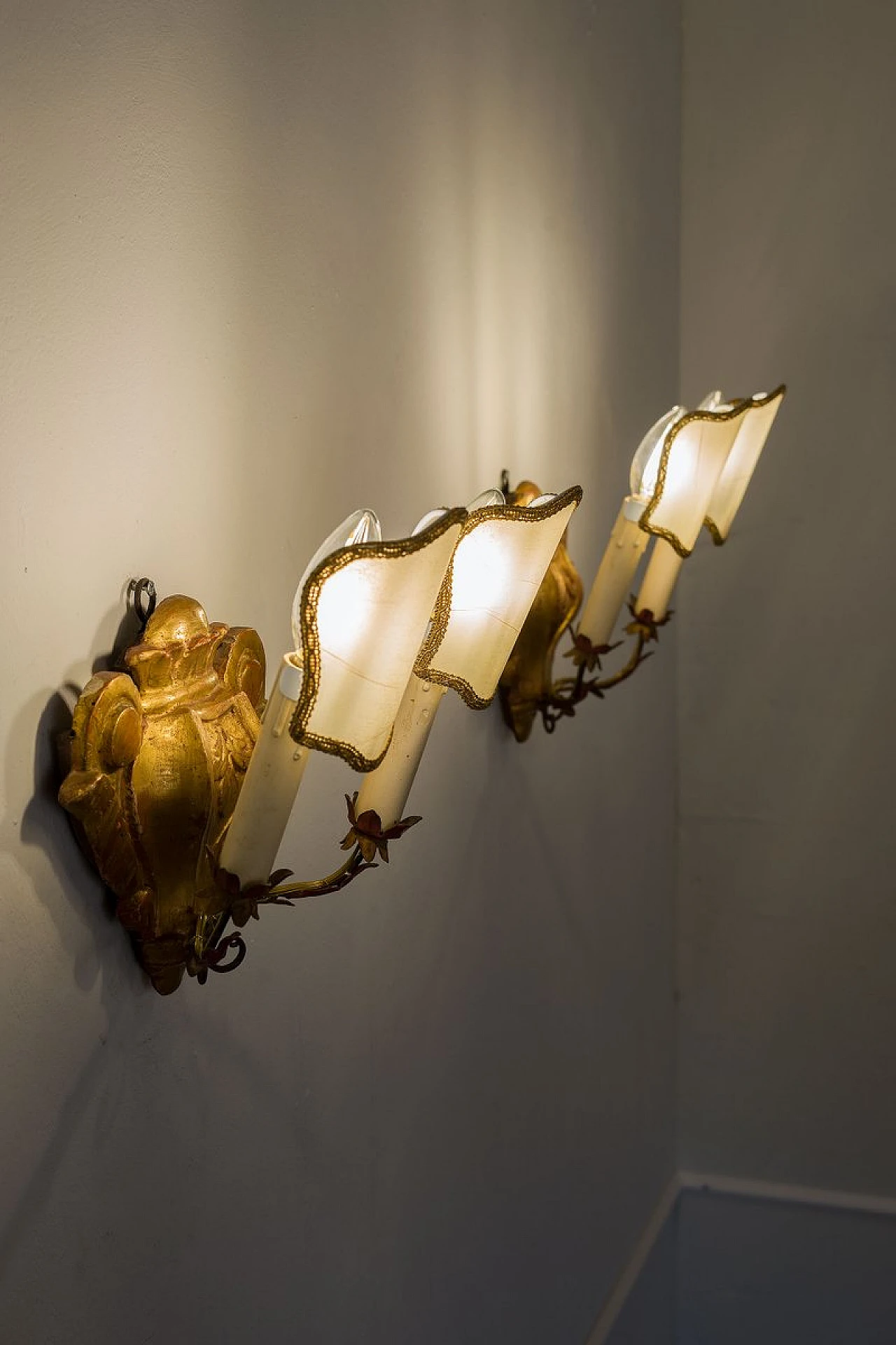 Pair of gilded wood appliques with parchment lampshades, 1950s 3