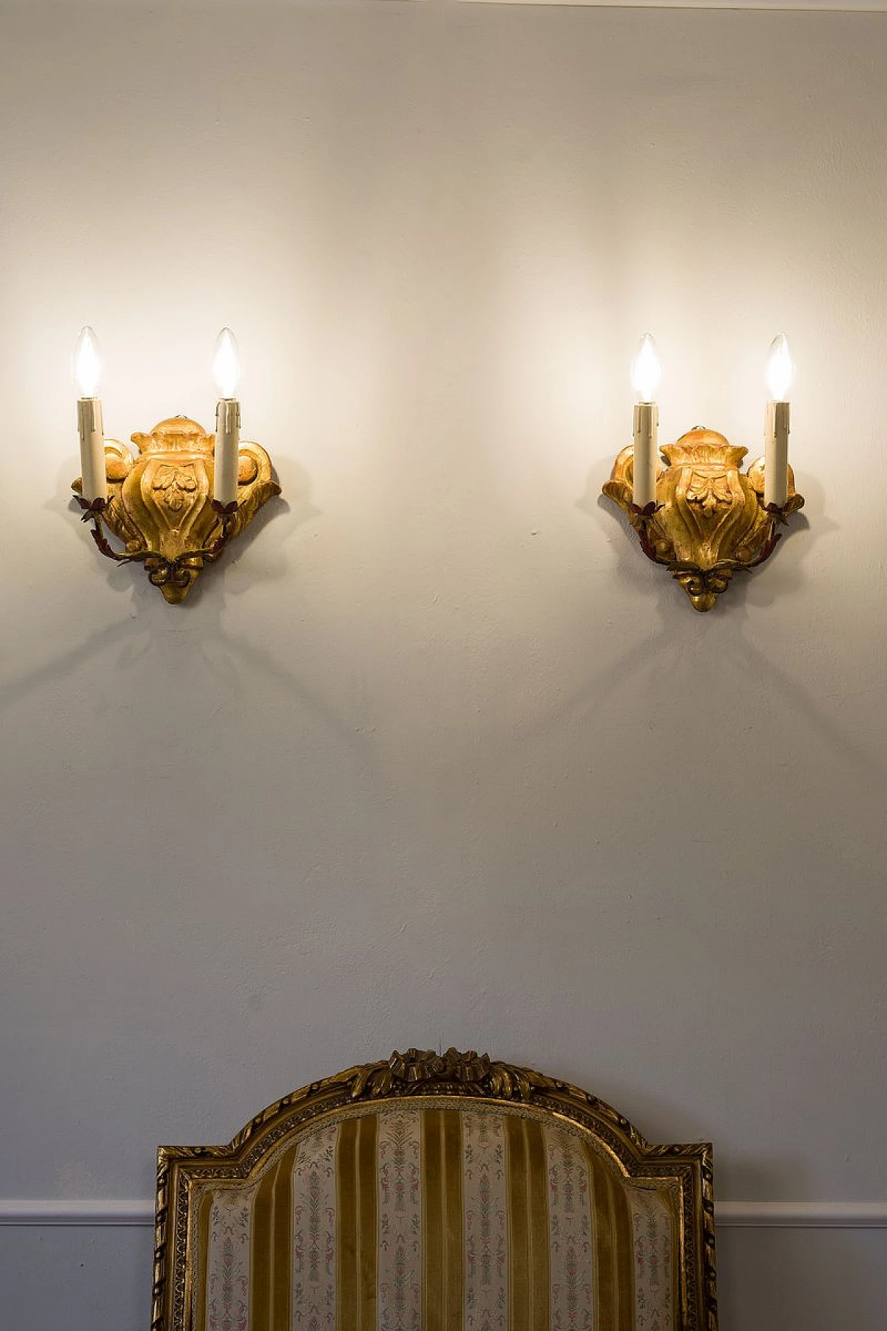 Pair of gilded wood appliques with parchment lampshades, 1950s 9