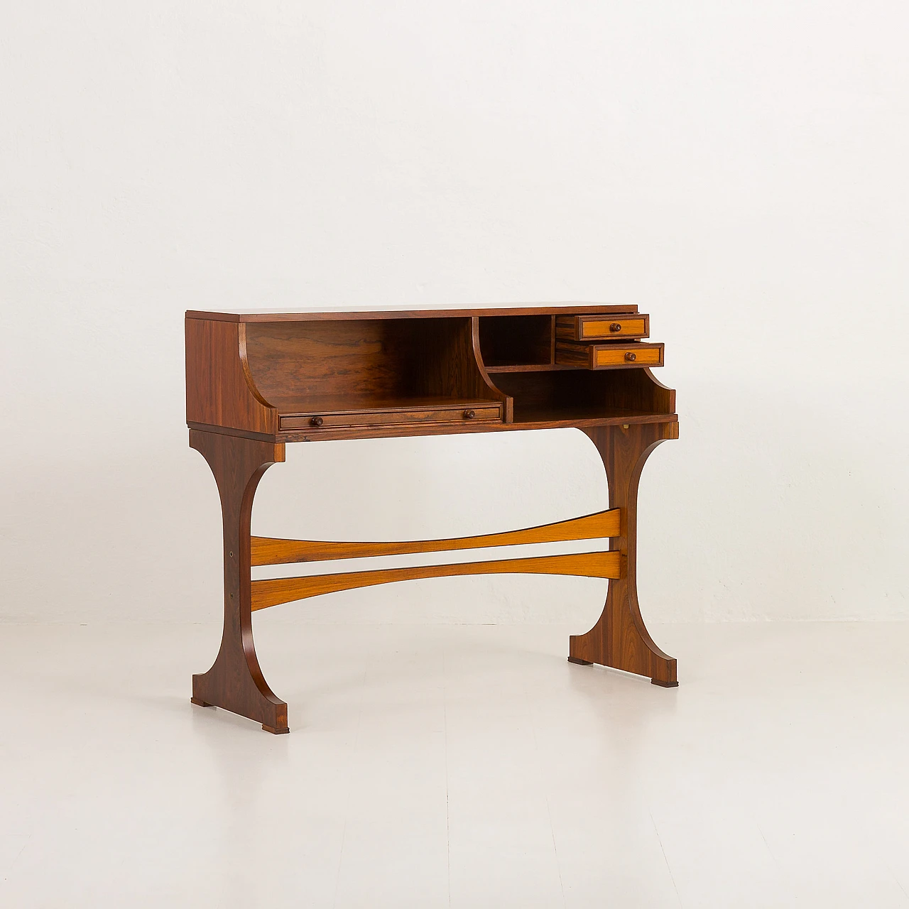 Rosewood desk in the style of Gianfranco Frattini, 1960s 7