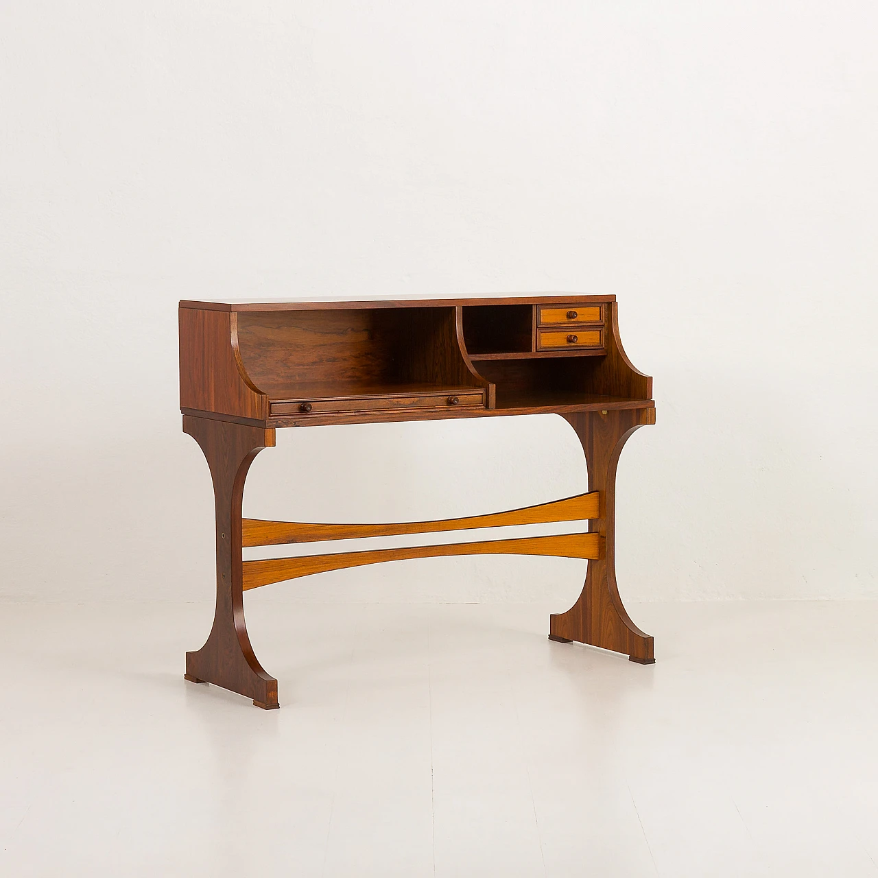 Rosewood desk in the style of Gianfranco Frattini, 1960s 8