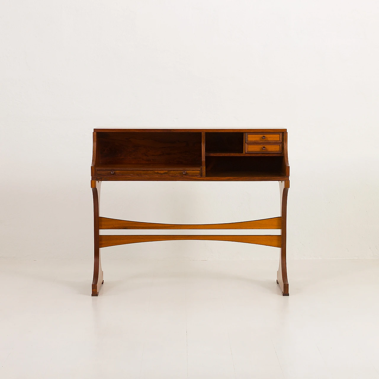 Rosewood desk in the style of Gianfranco Frattini, 1960s 9