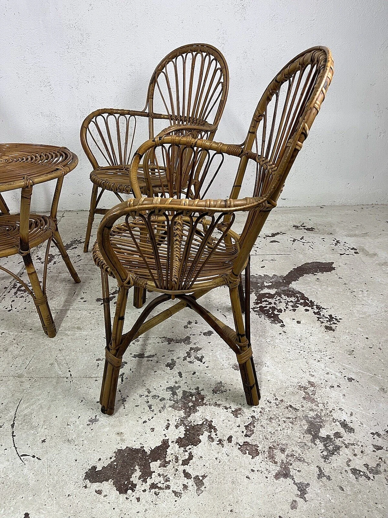 4 Armchairs and coffee table in wicker, bamboo and rattan, 1960s 10