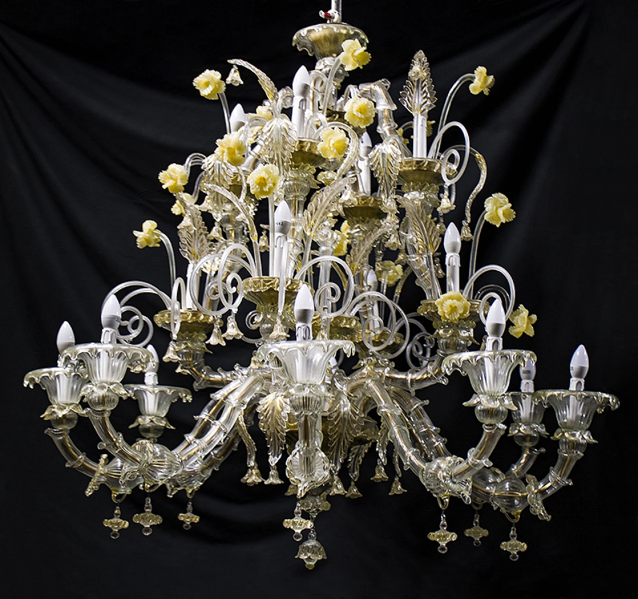 Chandelier with sixteen lights in Murano glass, 1950s 1