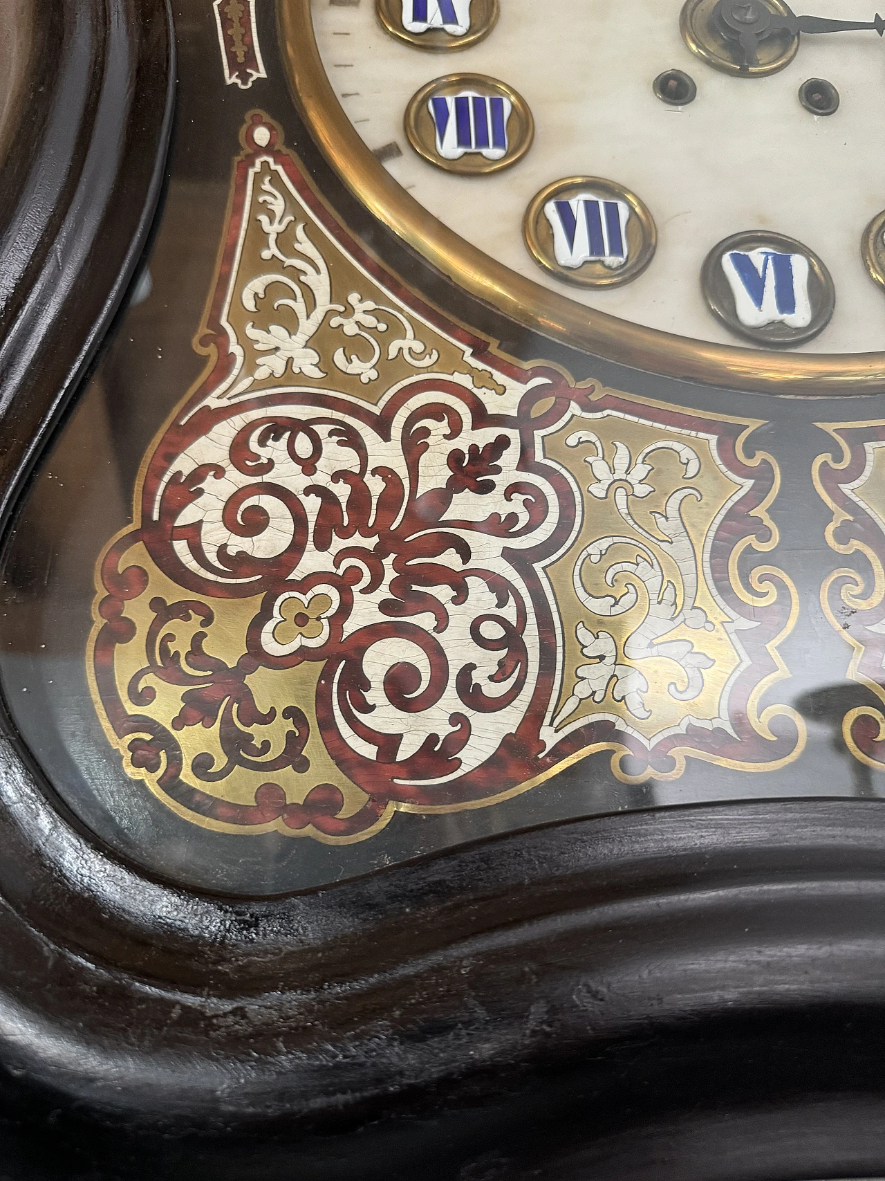 Elizabethan style wooden wall clock, early 20th century 4