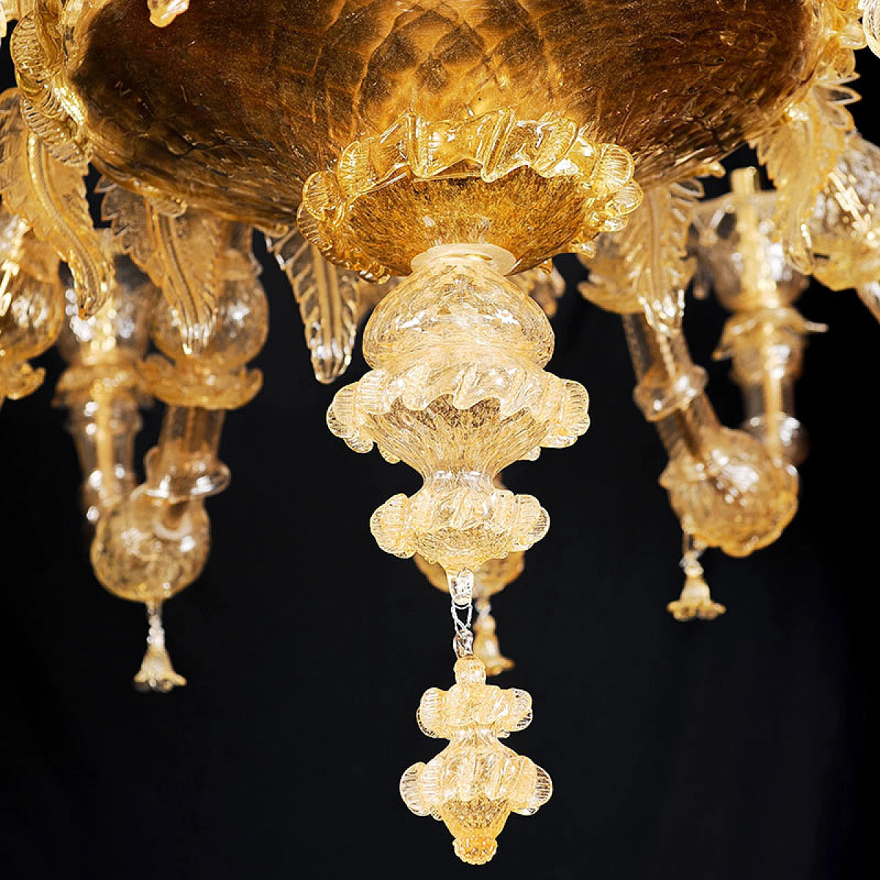 Rezzonico style chandelier in 24 karat gold leaf, 1920s 2