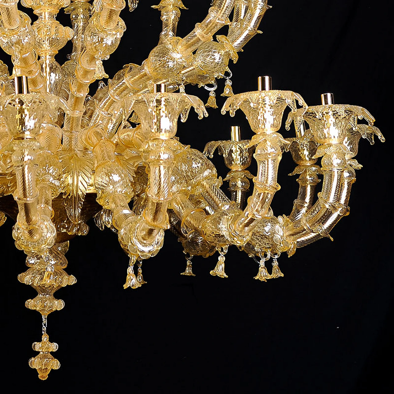 Rezzonico style chandelier in 24 karat gold leaf, 1920s 3