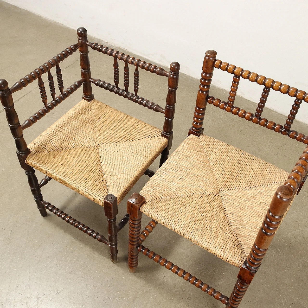 Pair of turned beech corner chairs with straw seat 8