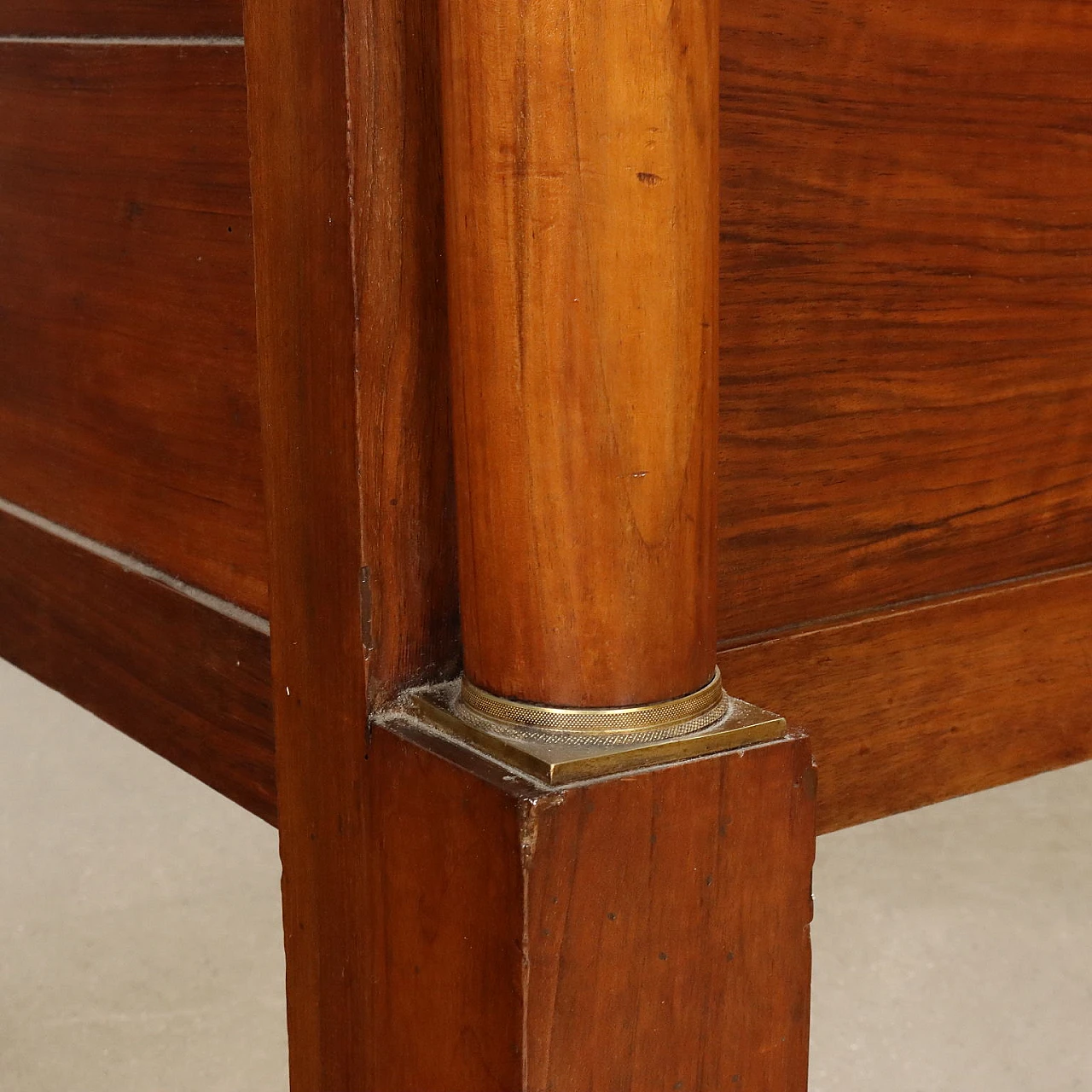 Empire bed in walnut and gilded bronze with plinth feet, 19th century 6