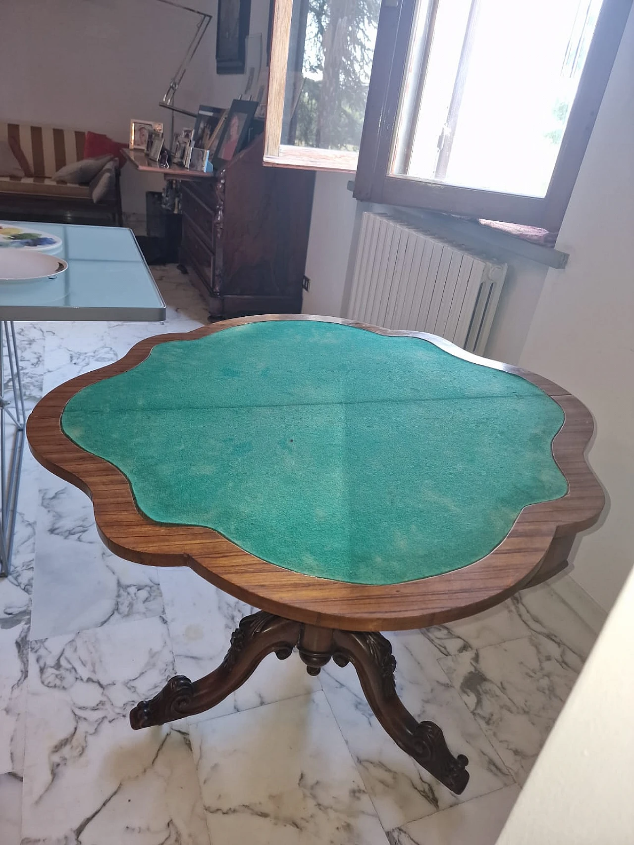 Victorian walnut and briar-root folding game table, 19th century 4