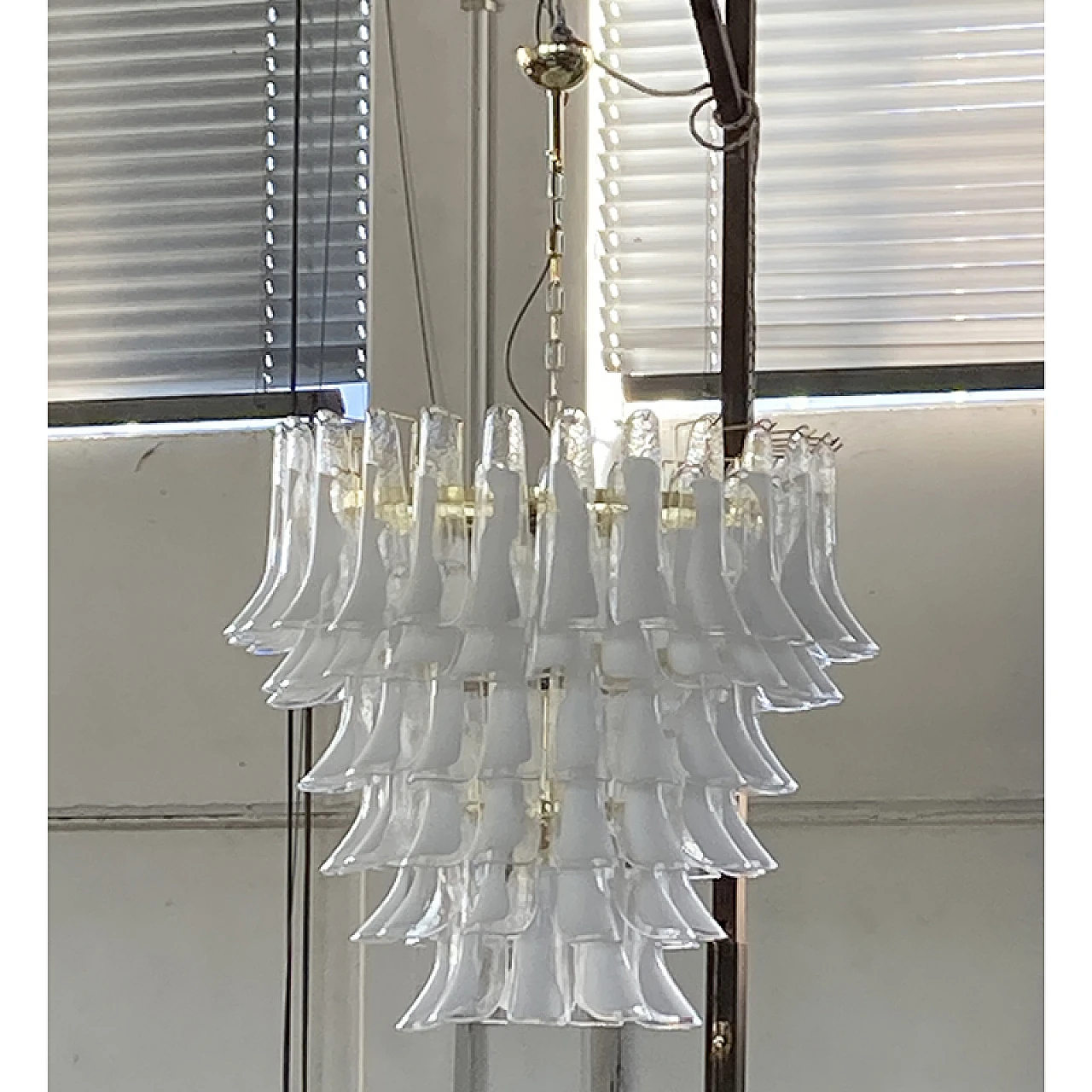 18-Light chandelier in brass & white Murano glass, 1920s 5