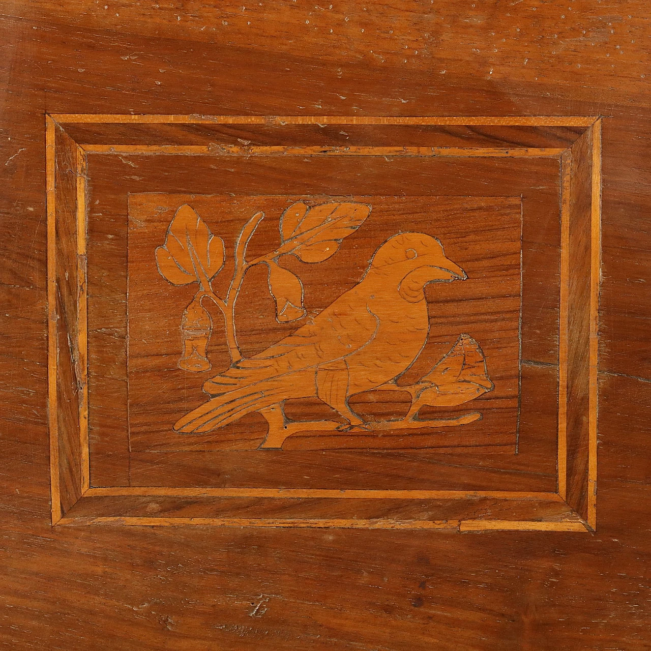 Walnut chest with carved bracket feet, 18th century 7