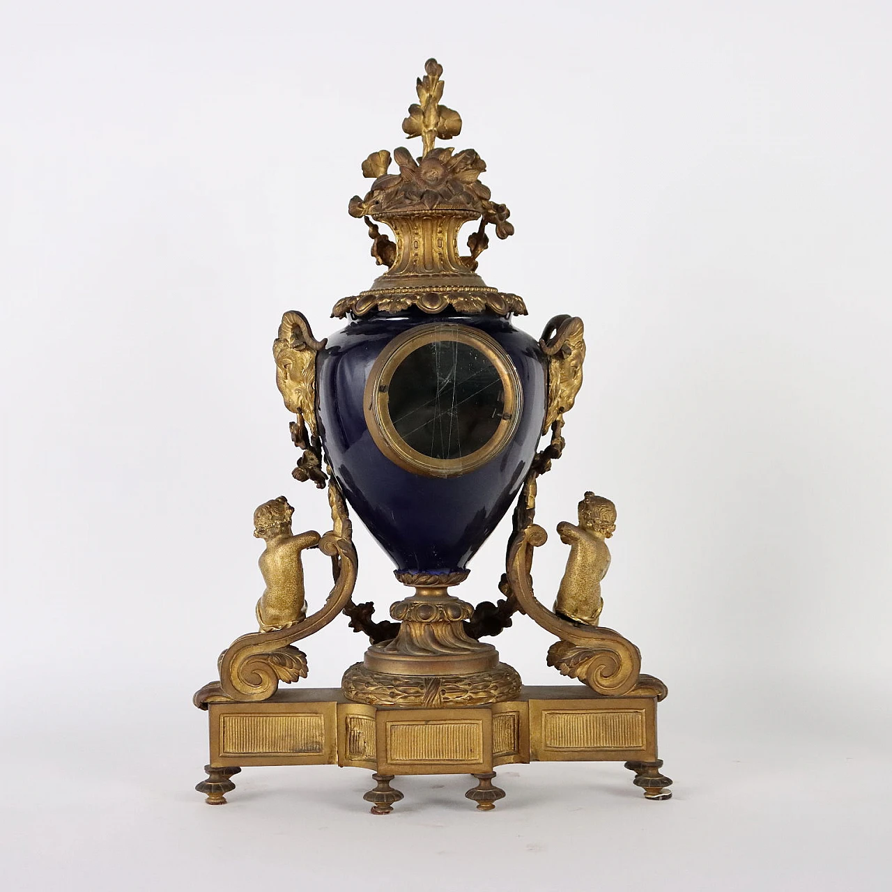 Triptych clock & candlesticks in blue porcelain & bronze, 19th century 10