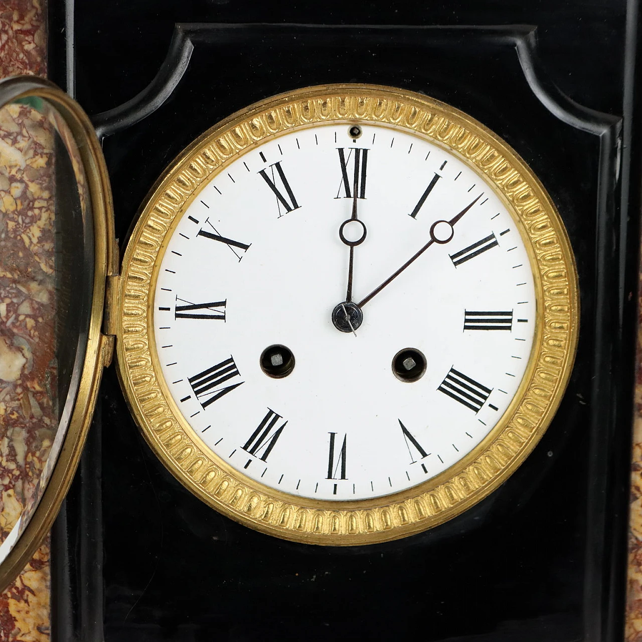 Black marble, breccia and gilded bronze table clock, late 19th century 3