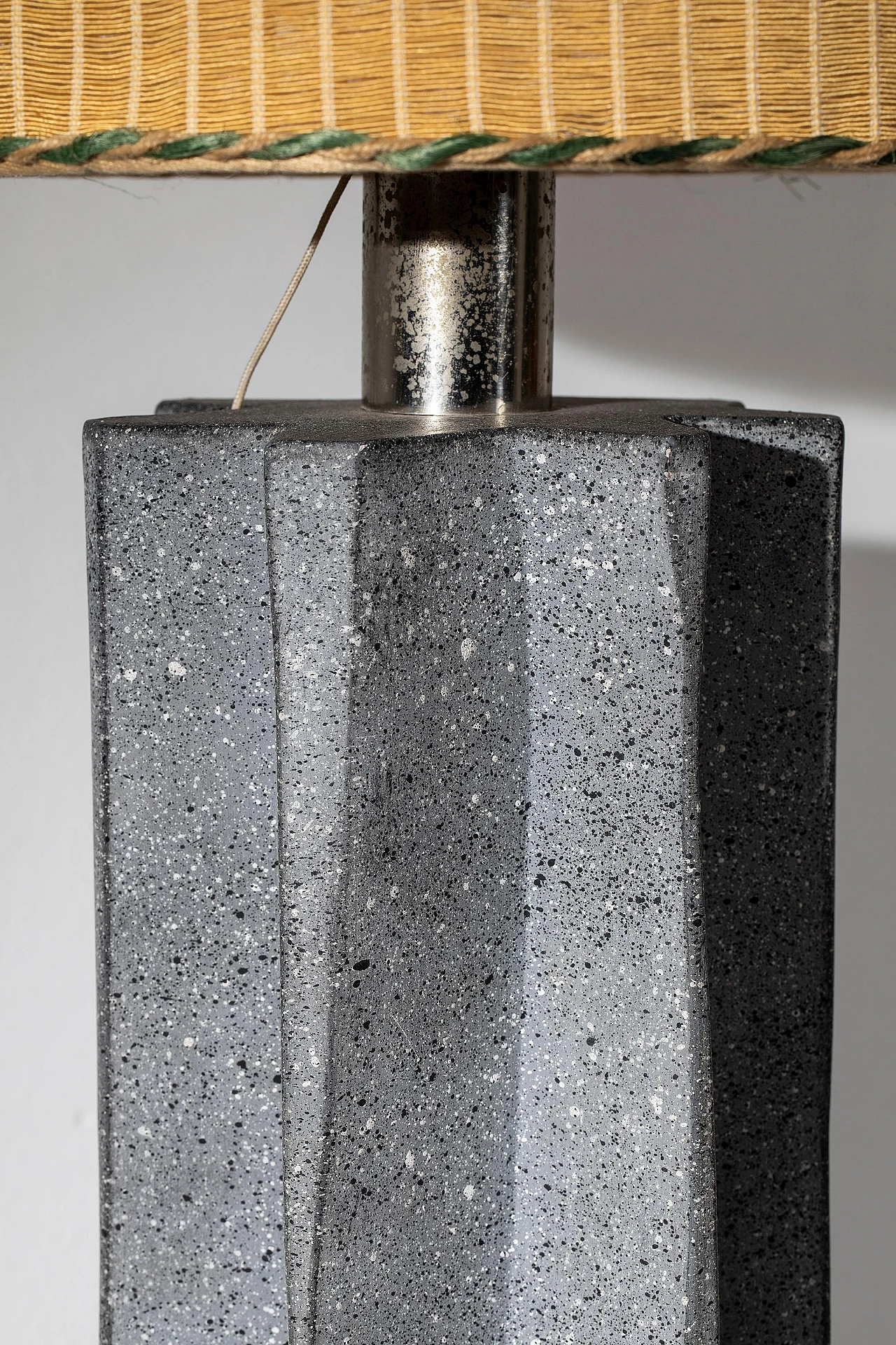 Grey enamelled ceramic and wood table lamp, 1970s 7