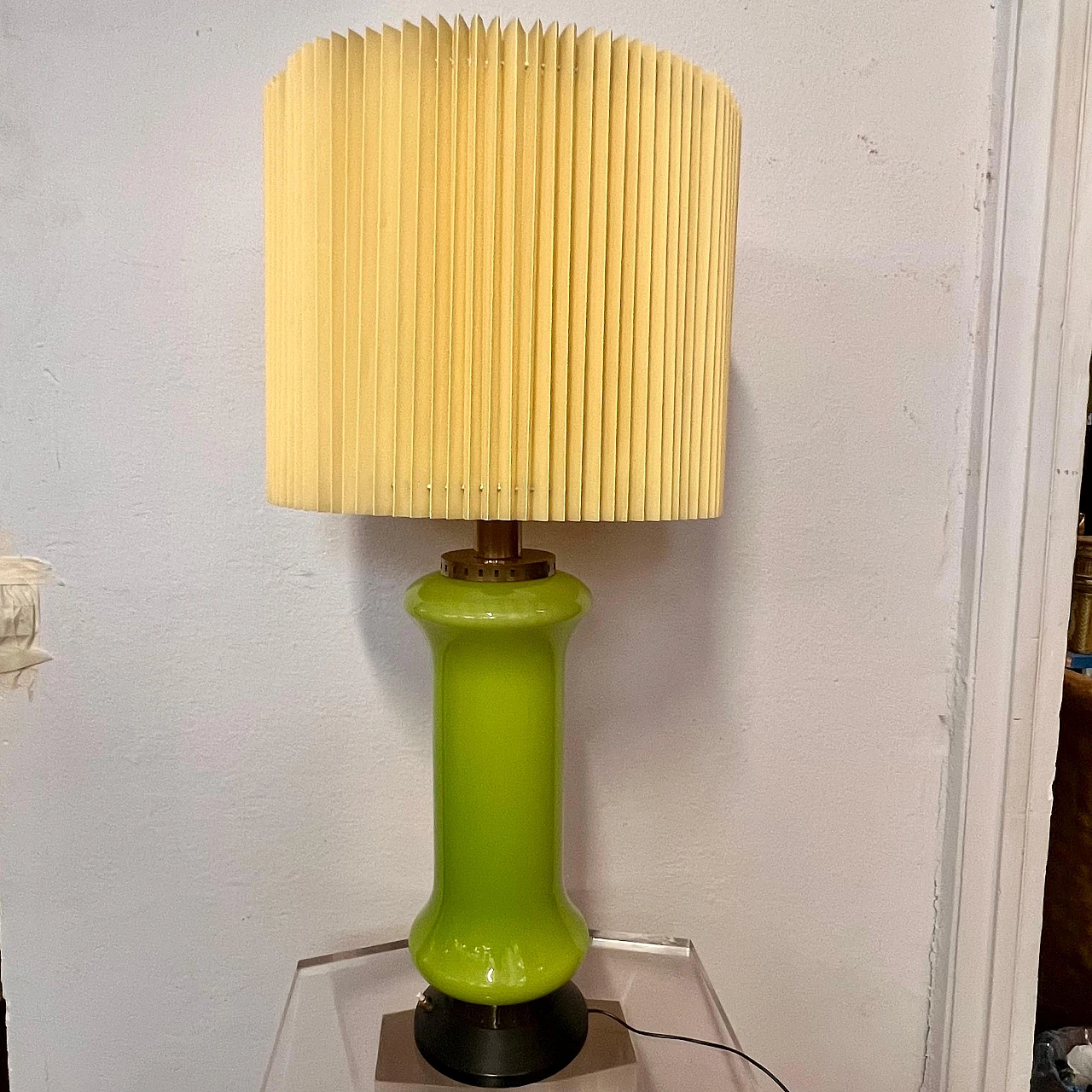 Green glass table lamp attributed to Stilnovo, 1960s 5