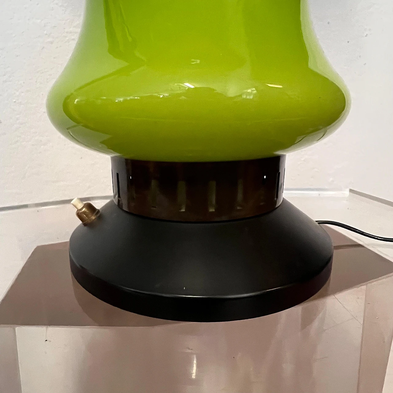 Green glass table lamp attributed to Stilnovo, 1960s 6