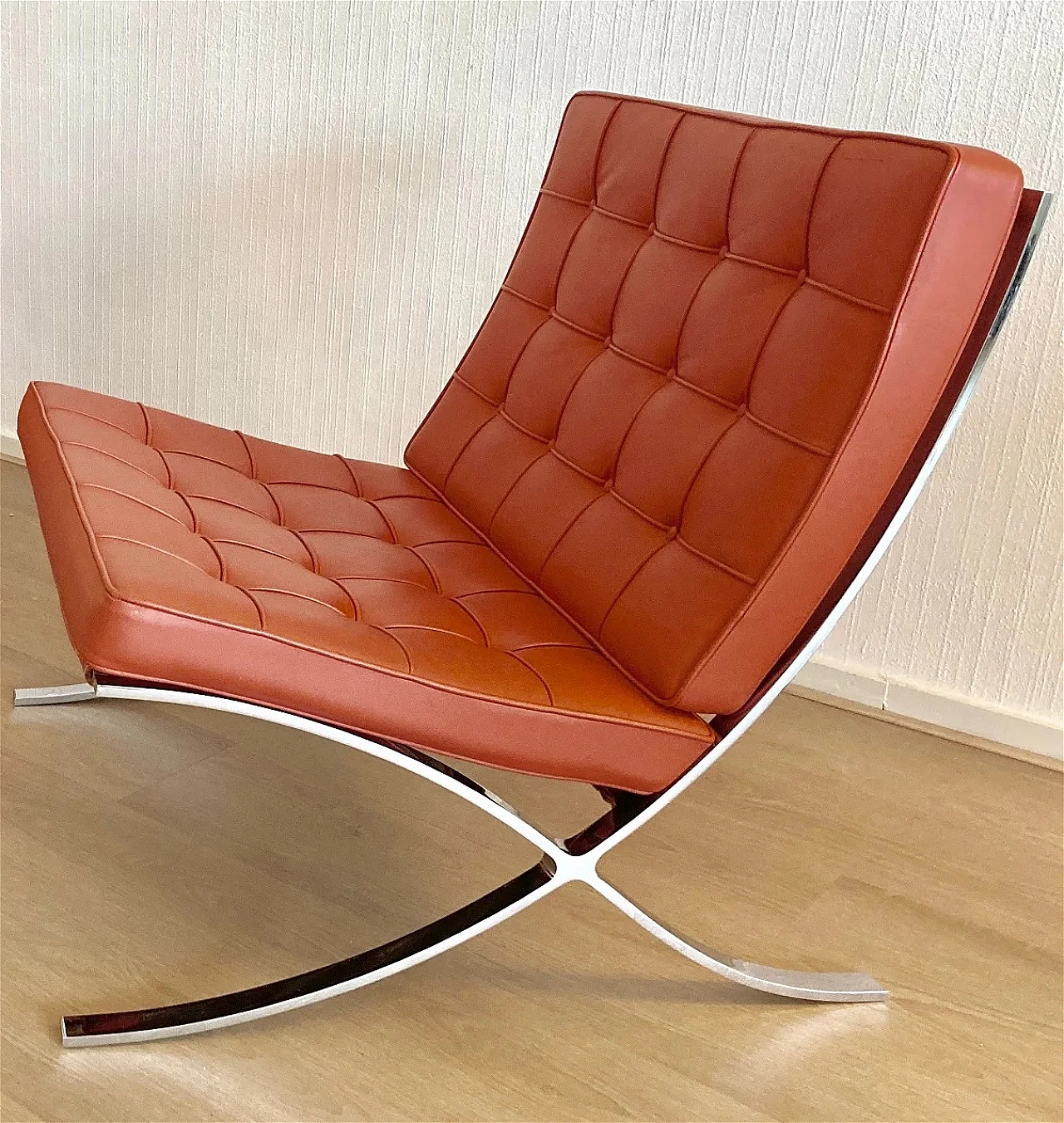 Barcelona armchair by Mies van der Rohe and Reich for Knoll 1