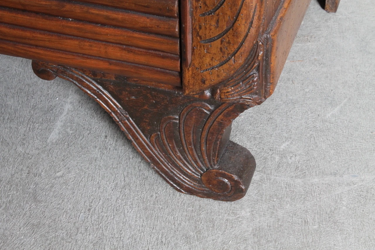 Piedmontese Charles X walnut commode, early 19th century 13