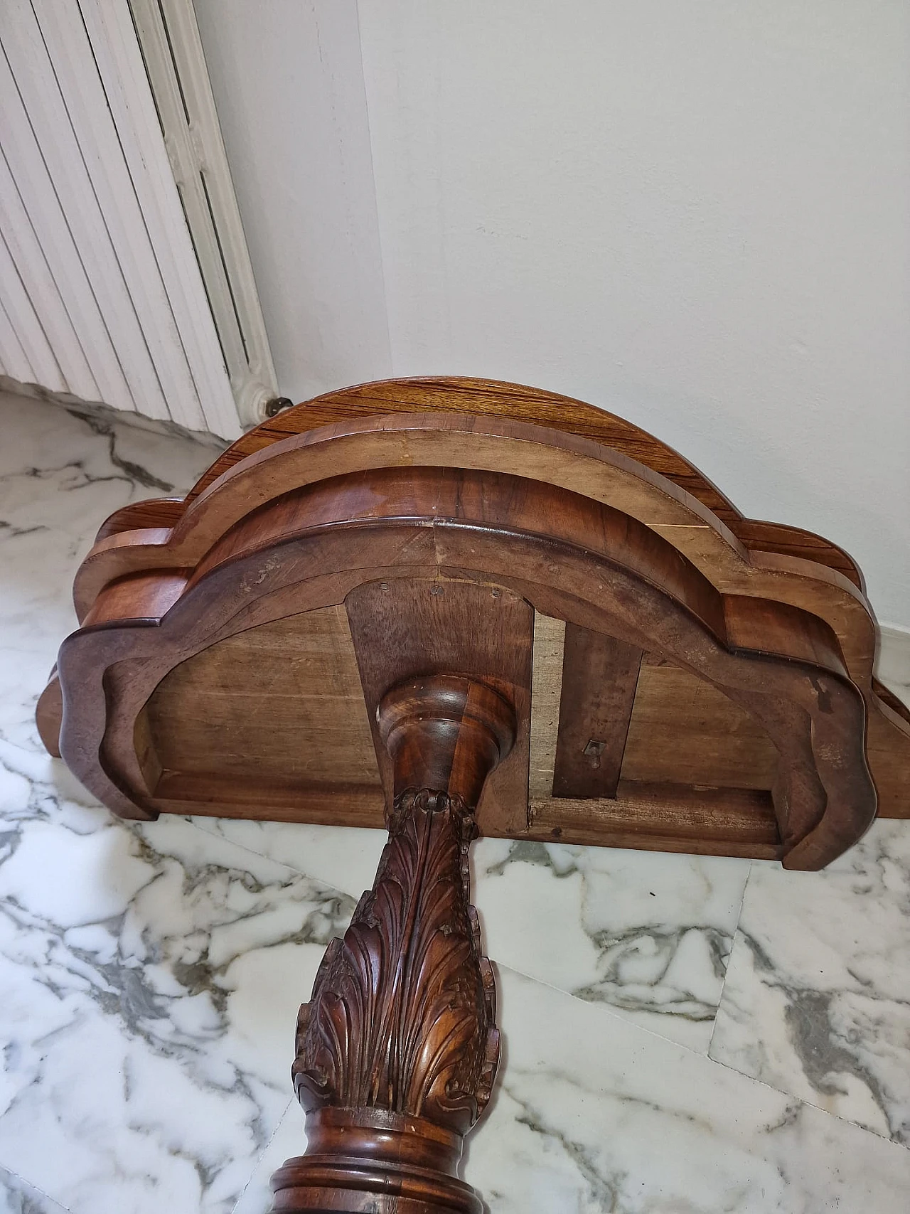 Victorian walnut and briar-root folding game table, 19th century 8